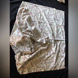 JCPenney twin size vintage, flat sheet one piece only floral